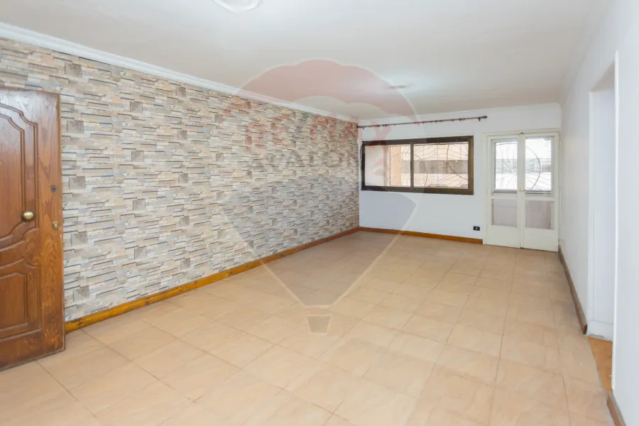 شقة للبيع 122 م سموحة (ابراج هيئة التدريس)