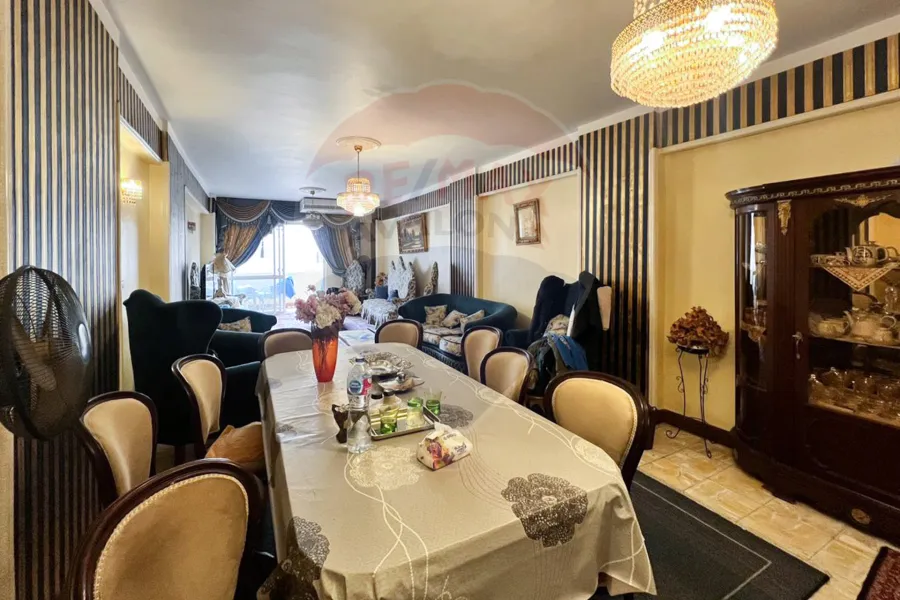 شقة للبيع 140 م سموحة (ش مستشفي الاندلسية)