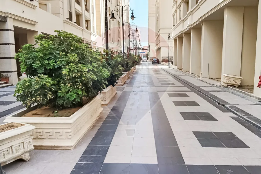 شقة للايجار 183 م سموحة الجديدة (كومباوند الصيادلة)