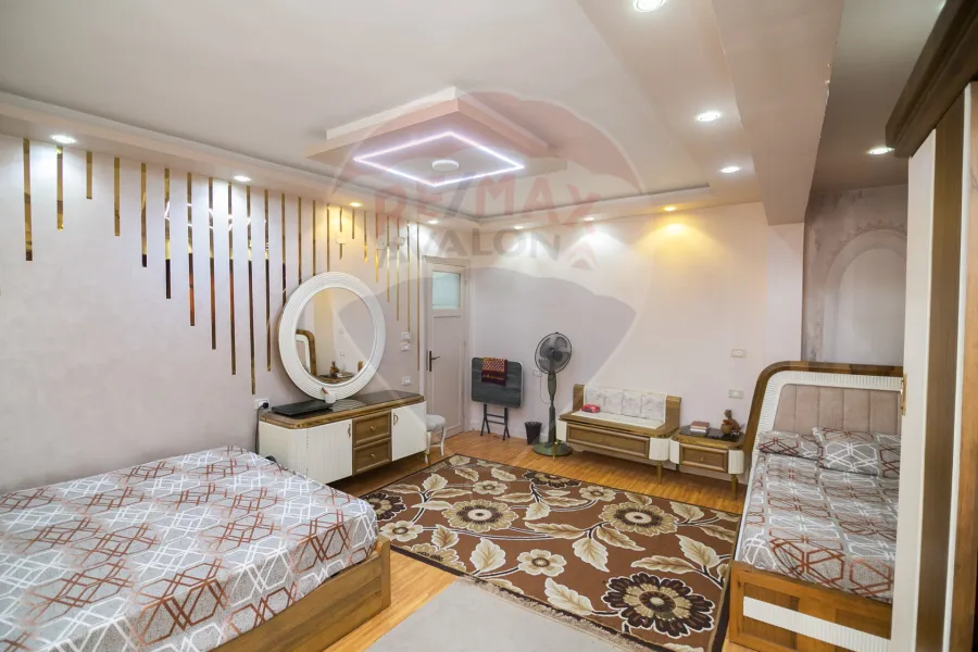 شقة للبيع 248 م السرايا (ش عبد السلام عارف)