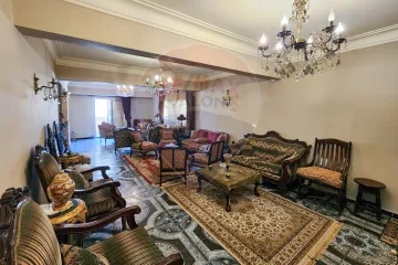 شقة للبيع 350 م سيدي جابر (رابع نمرة من البحر)