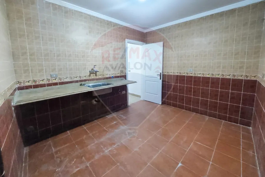 Apartment for rent 165 m Smouha (Tutankhamun St.)