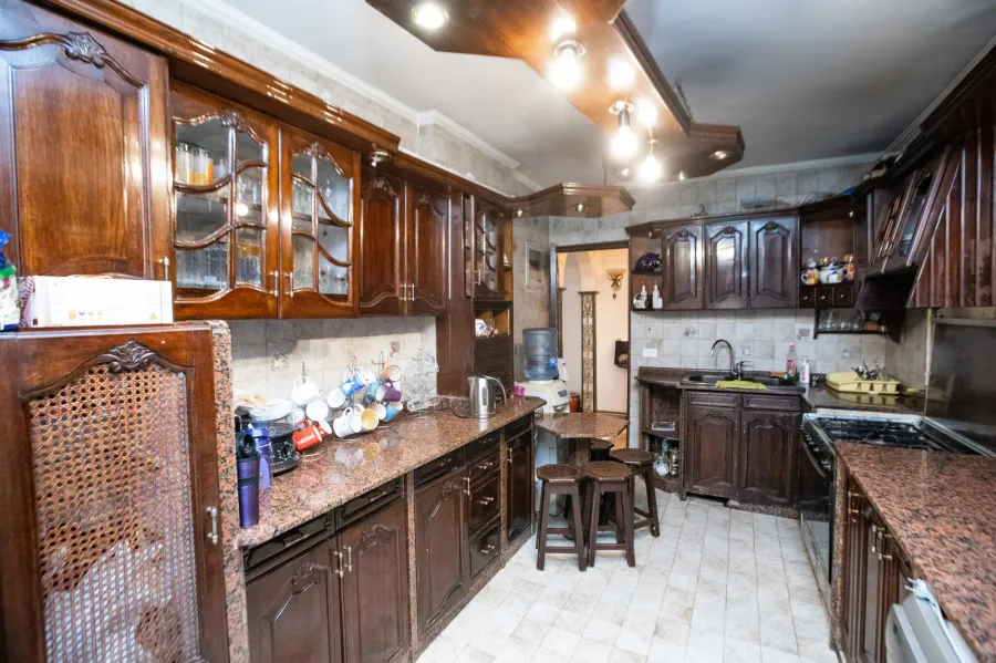 شقة دوبلكس فاخرة للبيع 400م رشدي (ش سوريا)