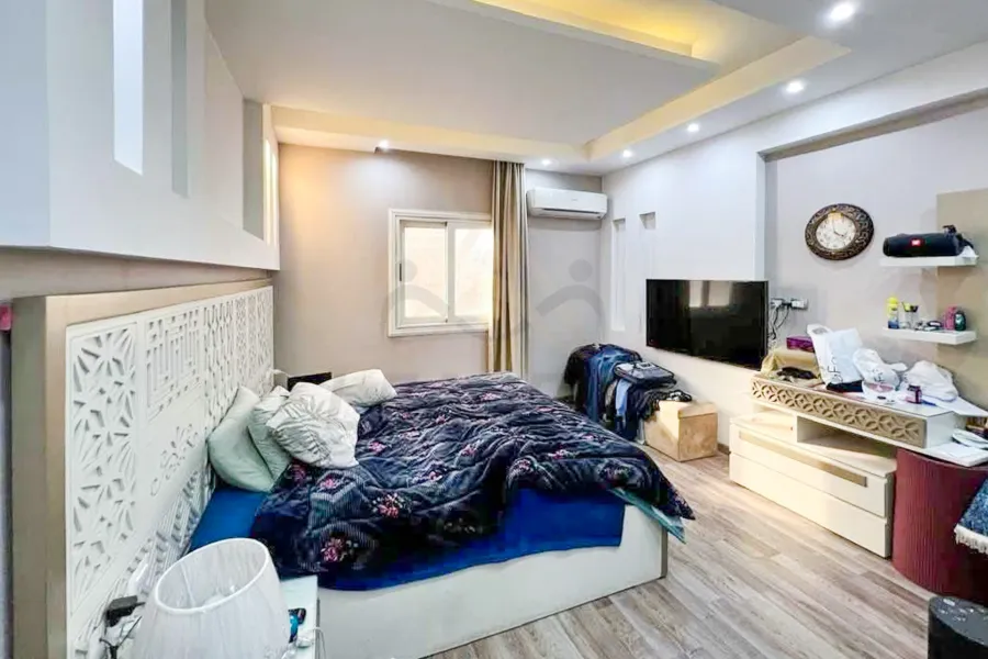 شقة للبيع 250 م سموحه (ش بهاء الدين الغتورى)