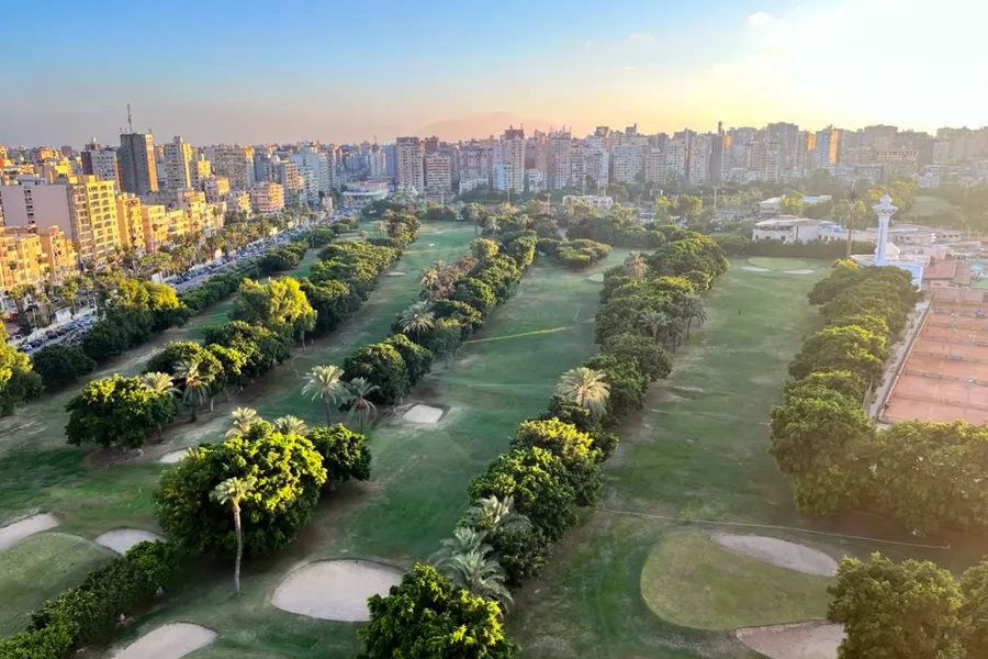 شقة للبيع 200 م سبورتنج (علي سور نادي سبورتنج - فيو ملاعب الجولف)