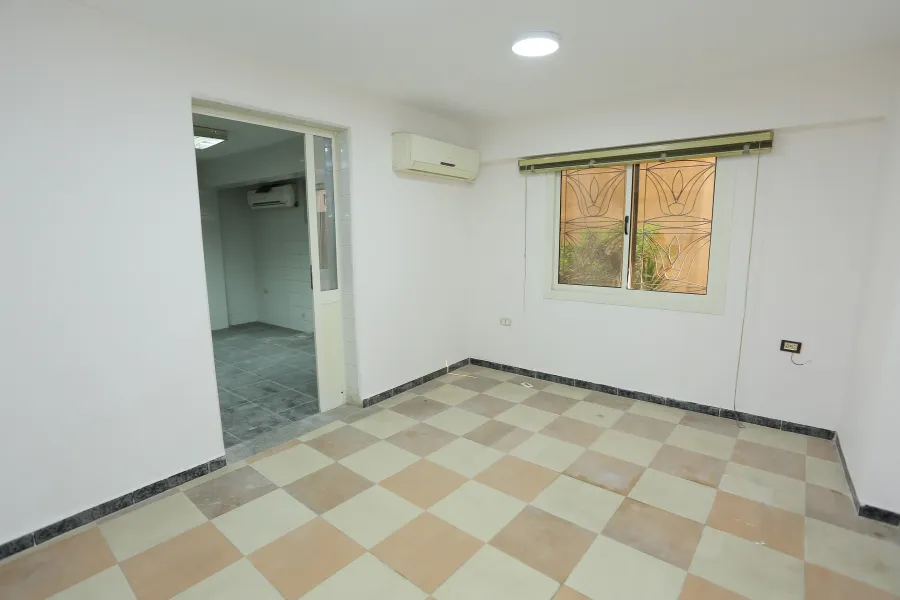 محل تجارى للبيع 200م سموحة -بجوار مركز الاسكندرية للعيون