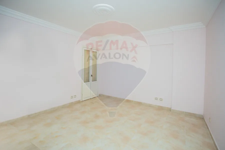 شقة للبيع 155 م  سيدي جابر الشيخ (ش احمد السيد)