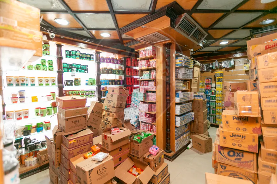 محل للبيع 70 م + 263 م ميزان فلمنج (علي الترام مباشرة)