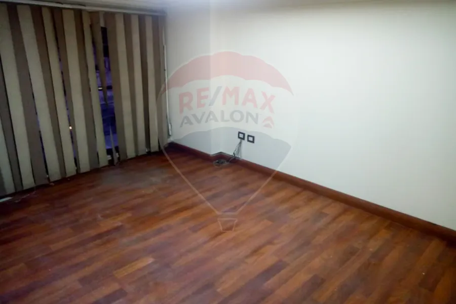 Administrative unit For Rent 140 m Sidi Bishr (Gamal Abdel Nasser St.)