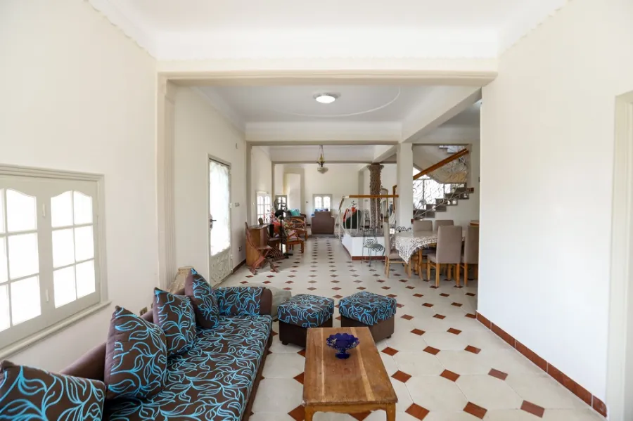 فيلا للبيع او للإيجار مفروشة 1600م بكينج مريوط  (خلف فندق افريكانا)