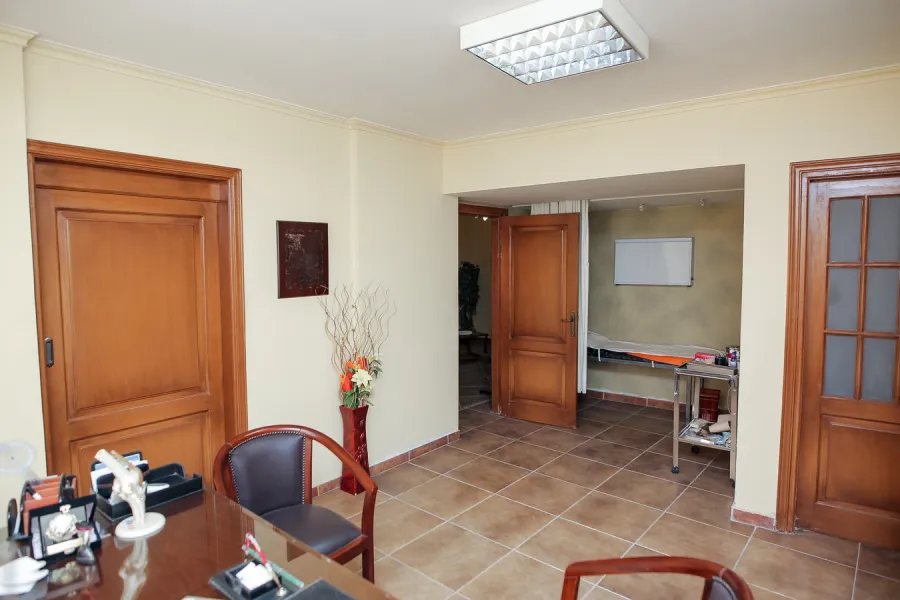 وحدة إداري للبيع 83م سموحة  (كوبري 14 مايو - عمارات الوطنية)