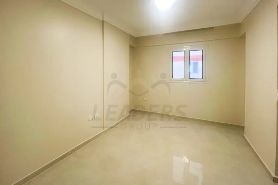 شقة للبيع 120 م محرم بك (كومباوند سما ريزيدنس)