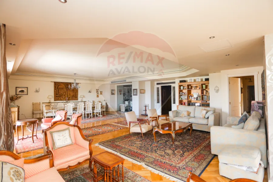 Apartment for sale 400 m Kafr Abdo (steps from al lemby garden)