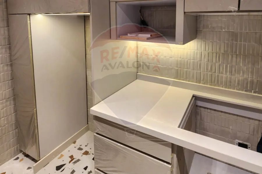 شقه للبيع 138 م  سموحه ( كومباوند حدائق السرايا )