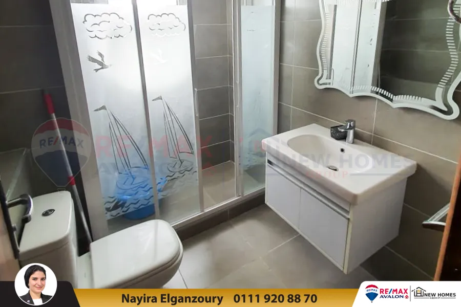 شاليه بحديقة للبيع 144 م الساحل الشمالي ( قرية امواج)