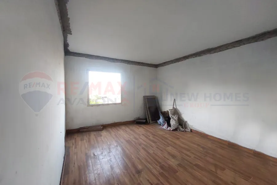 شقة للبيع 180 م سموحة (مطل مفتوح ومباشر علي نادي سموحه)