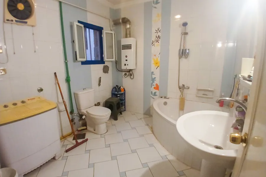 شقة للبيع 186 م بولكلي (ش سليمان نجيب )