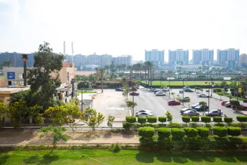 شقة للإيجار 260 م سموحة ( تراس سموحة - بيتك في النادي )