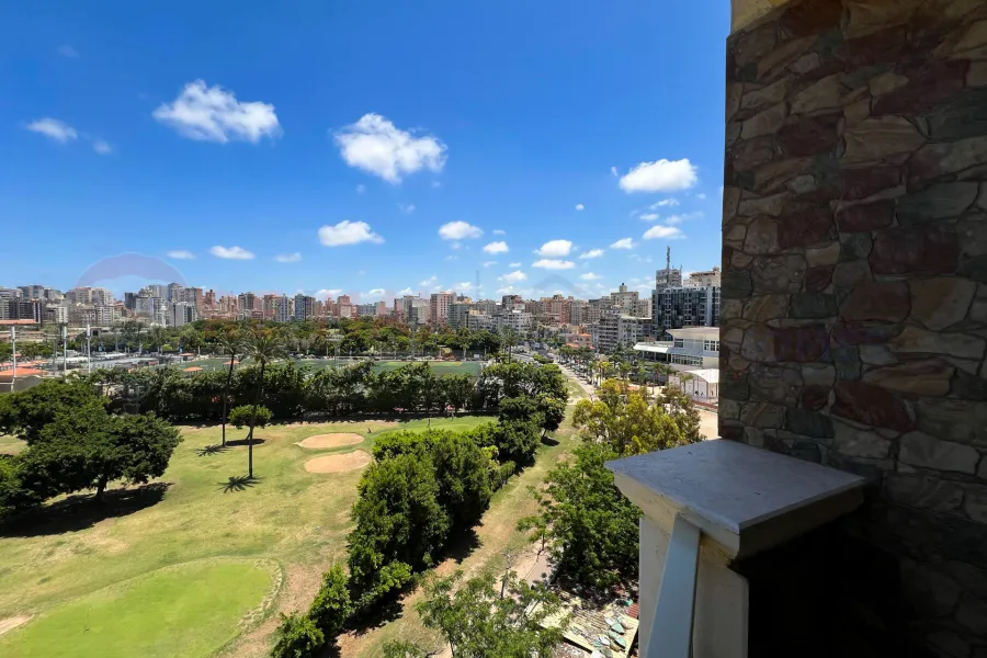 شقة للايجار 204 م سبورتنج (ش احمد علام)