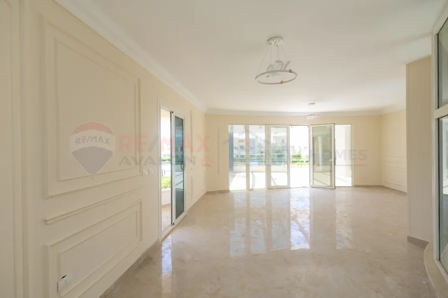 Palace for sale (Marseilia Beach 4 - Sidi Abddelrahman) 1,300 m