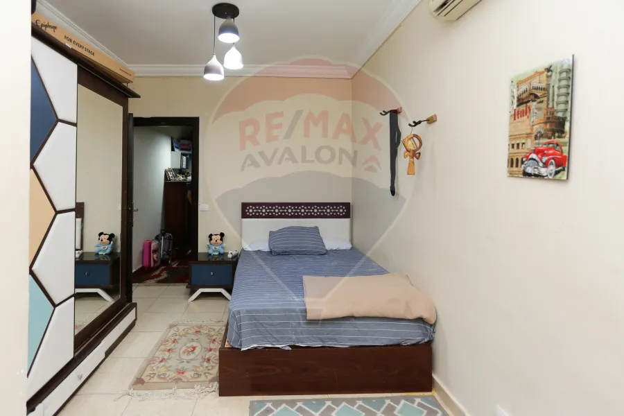 شقة للبيع 230 م + 48 م تراس  سموحة (حي الفيلات - عمارة براند)