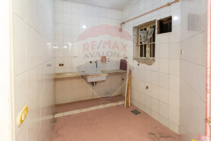 شقة للإيجار 90 م الشاطبي (ثاني نمره من البحر)