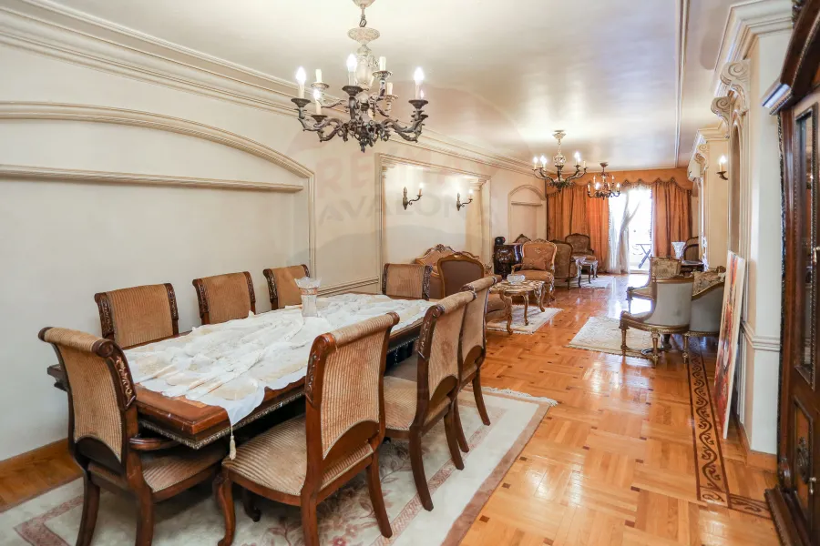 شقة للبيع 237 م سموحة (خطوات من ش البرت الاول)