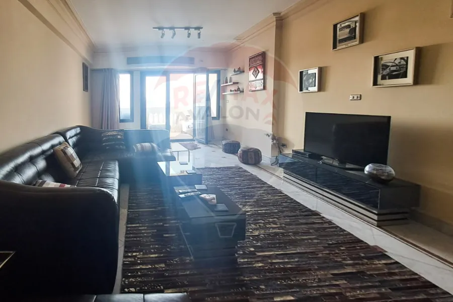 شقة للإيجار المفروش 200 م سموحة (ش فوزي معاذ