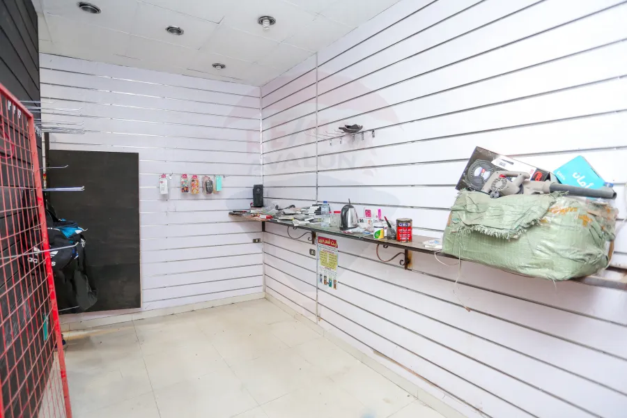 محل للبيع 37 م العصافرة (شارع وهران)