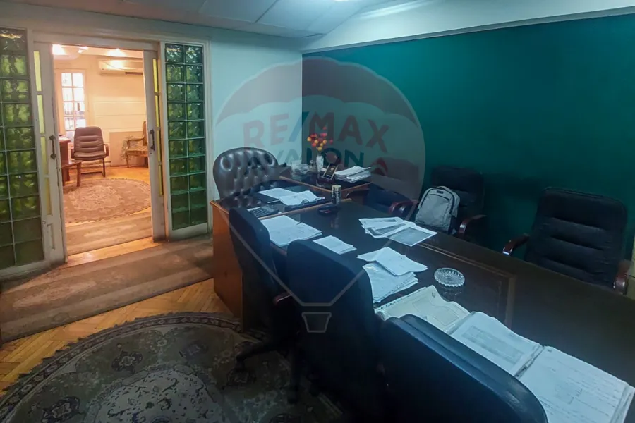 شقة للبيع 200 م رشدي (علي الترام مباشرة)