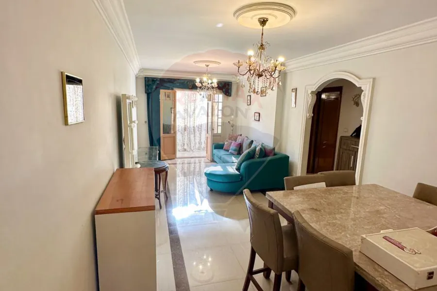 شقة للإيجار 126 م محرم بك (ش منشا - برج براند)