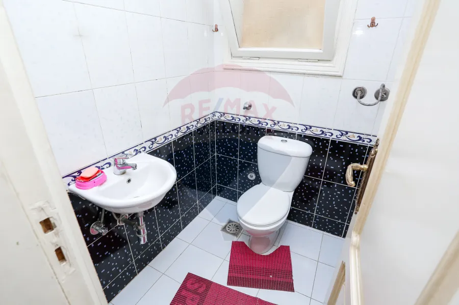 شقة للبيع 160 م سموحة ( المربع الذهبي )