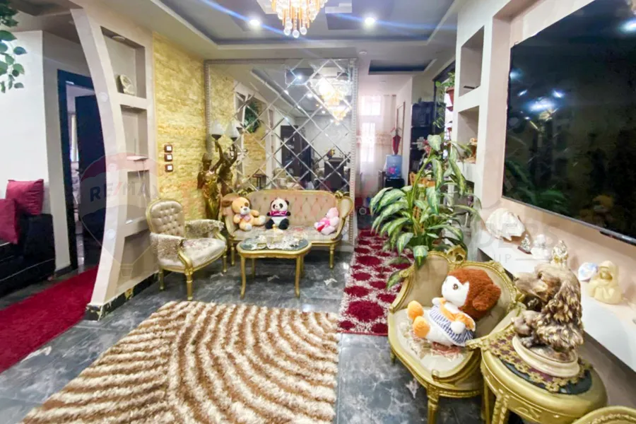 Apartment for sale 100 m Stanley (steps from the sea)