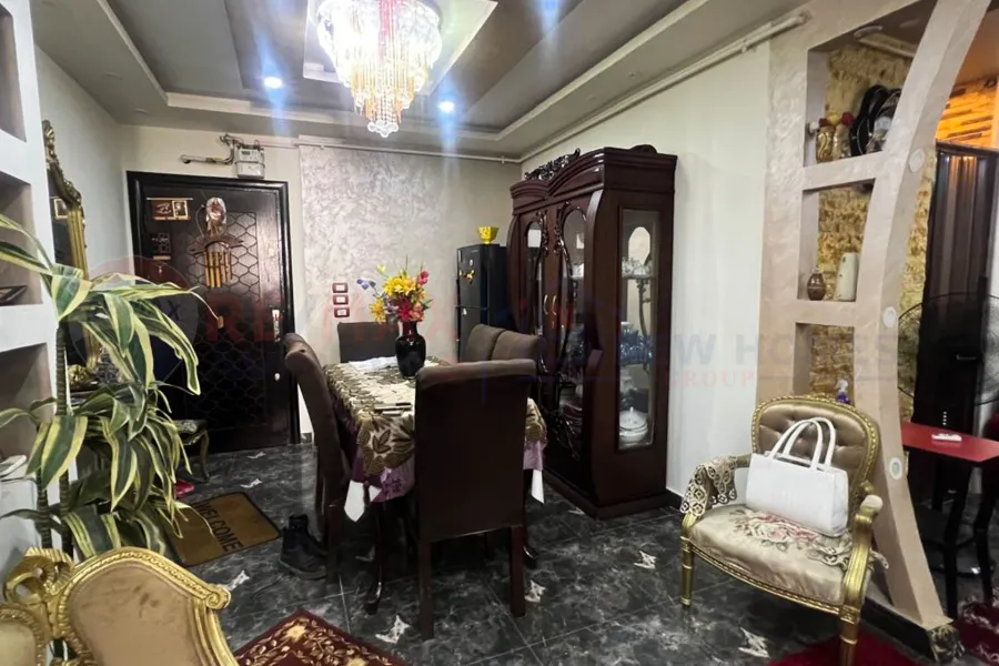 شقة للبيع 100 م  ستانلي (بالقرب من البحر)