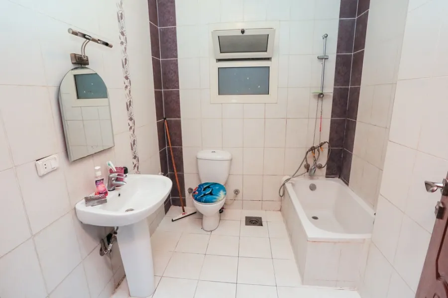 شقة للإيجار228م وابور المياه ( ش جلال الدسوقي)