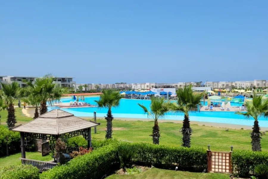 دوبلكس أرضي بجاردن  للبيع (أمواج - سيدي عبدالرحمن) 200 م