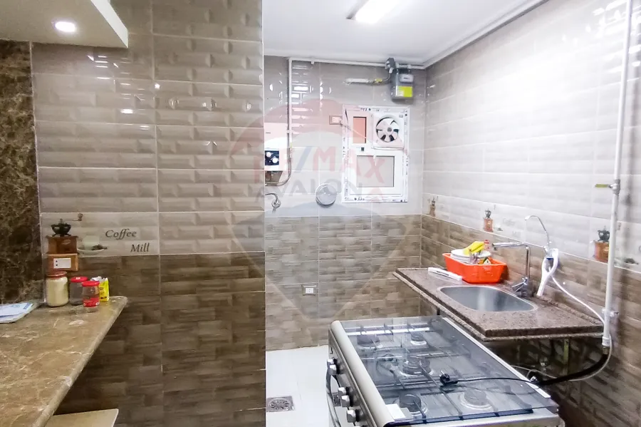 شقة للإيجار 125 م سموحة (كومباوند حدائق السرايا)