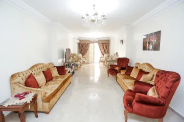 شقة للبيع 165 م جناكليس ( خطوات من ش ابو قير )