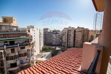 شقه + بنتهاوس للبيع 640 م سموحة (ش بهاء الدين الغتوري)