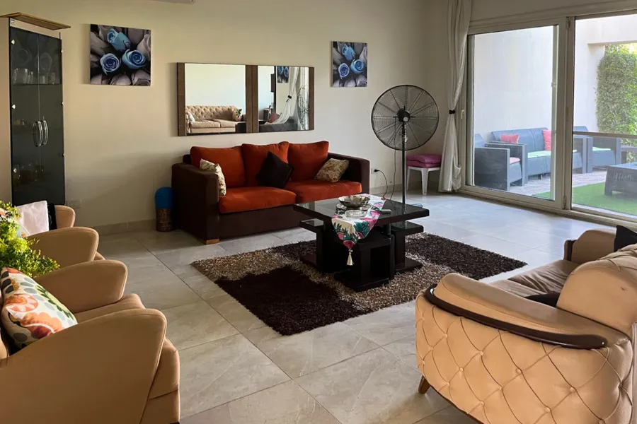 فيلا تاون هاوس للبيع (هاسيندا باي - سيدي عبد الرحمن) 320 م