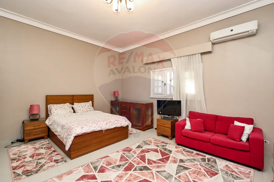 فيلا للبيع 1,800 م كينج مريوط (خلف ماكدونالدز)