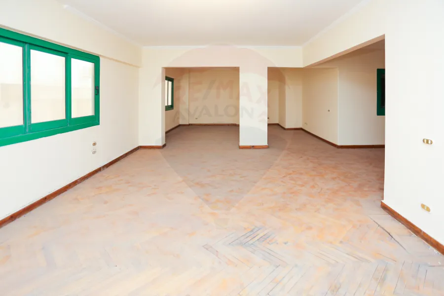 apartment for Sale 160 m Saba Basha (next to Al-Mirghani Palace)