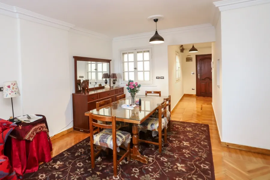 Apartment for sale 140m Mostafa Kamel (Tram Station)