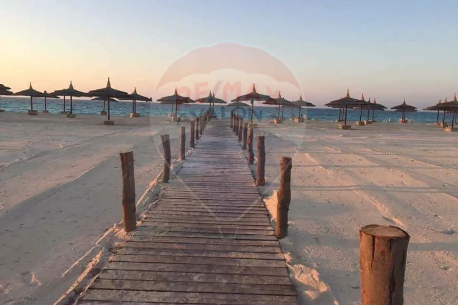 شالية ارضي بجاردن للبيع (بلومار) 120 م