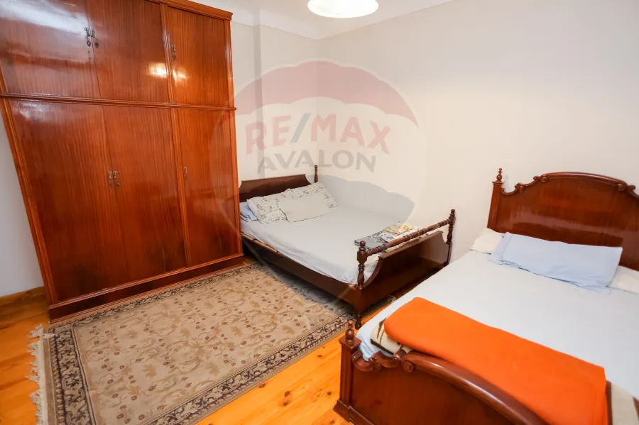 شقة للبيع 205 م لوران (خطوات من البحر)