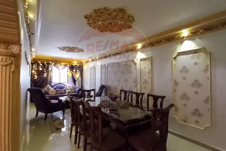 شقة  للبيع 150 م سيدي بشر ( امام شاطئ السرايا )