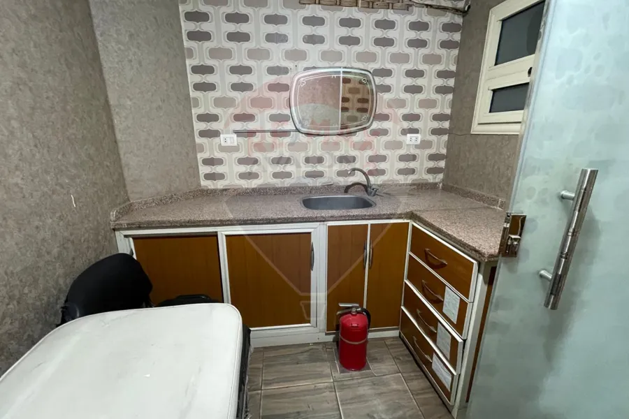 عيادة للايجار 115 م العصافرة (ش جمال عبد الناصر مباشرة)