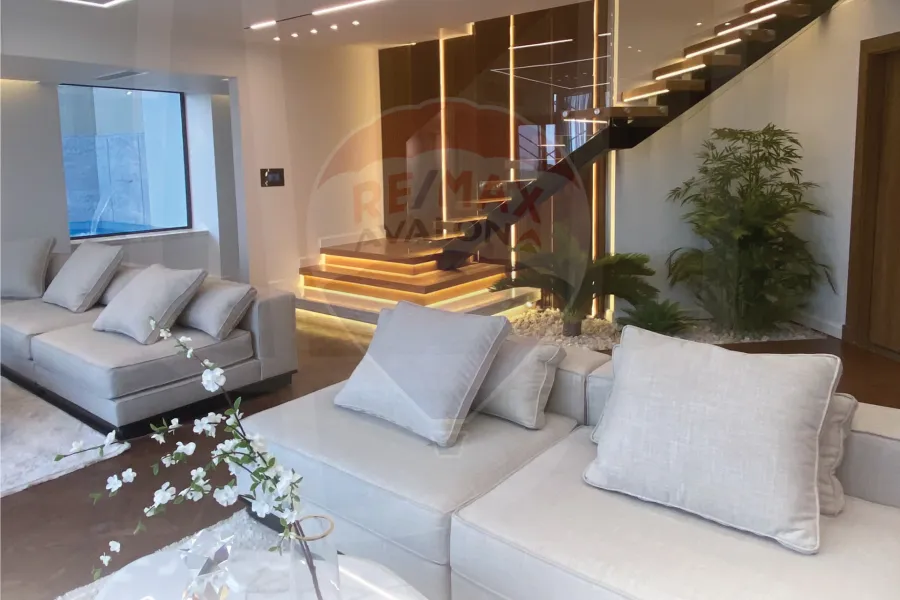 Sky Villa for sale 276 m (Skyline)