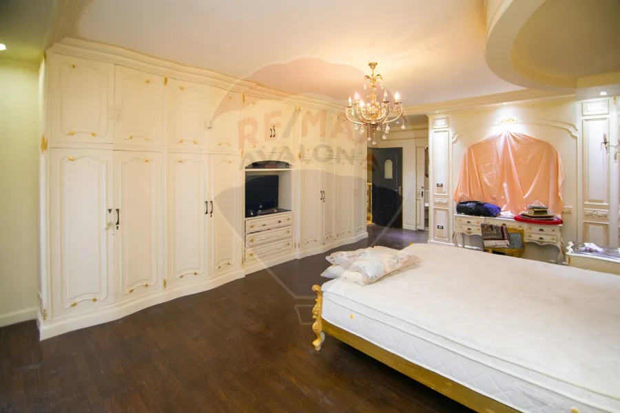 شقه دوبلكس للبيع 650 م لوران (ش عبدالسلام عارف)