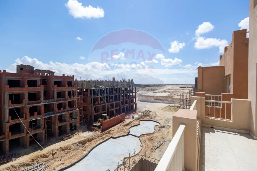 شاليه للبيع الساحل (سيدى عبد الرحمن - قرية اجورا)